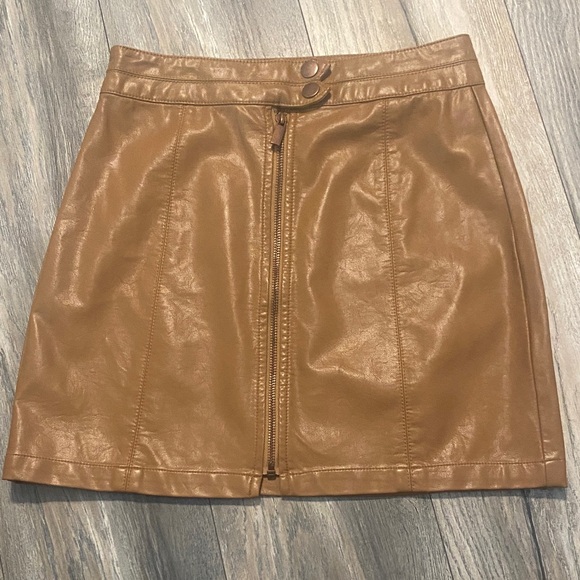 SO Tan A-Line Leather Skirt - Picture 1 of 6